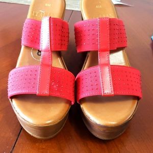 Women's red platform shoes size8🌿